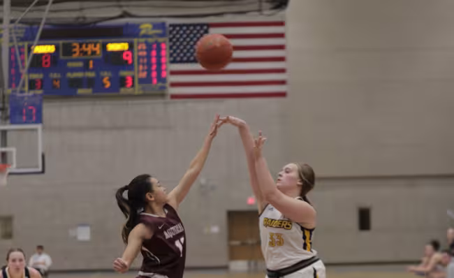 Allison Kellogg taking a shot.