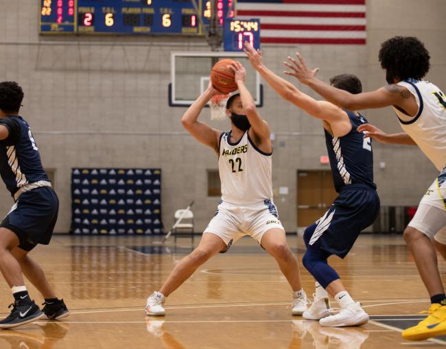 D'Avery Moore in action.