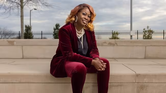 Portrait of LaTosha Brown.
