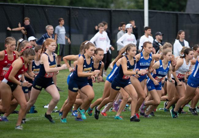 GRCC women's team runners at the starting line.