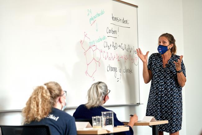 BIO 101 taught by Tammy Coleman at Lakeshore campus in Holland. 