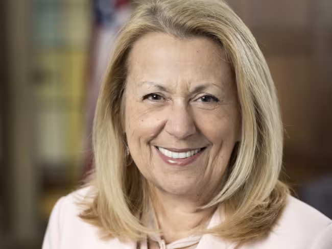 Portrait of trustee Kathy Crosby.