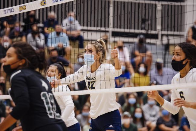 Annie Holesinger and Audrey Torres at the net.
