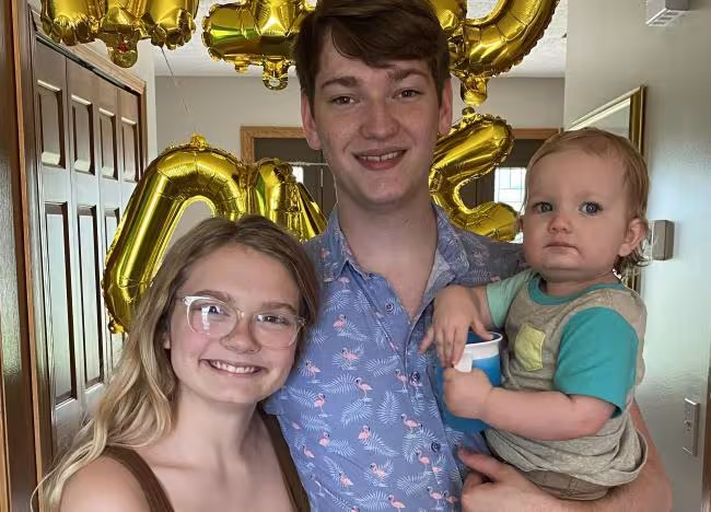 Nash Diekevers and family.