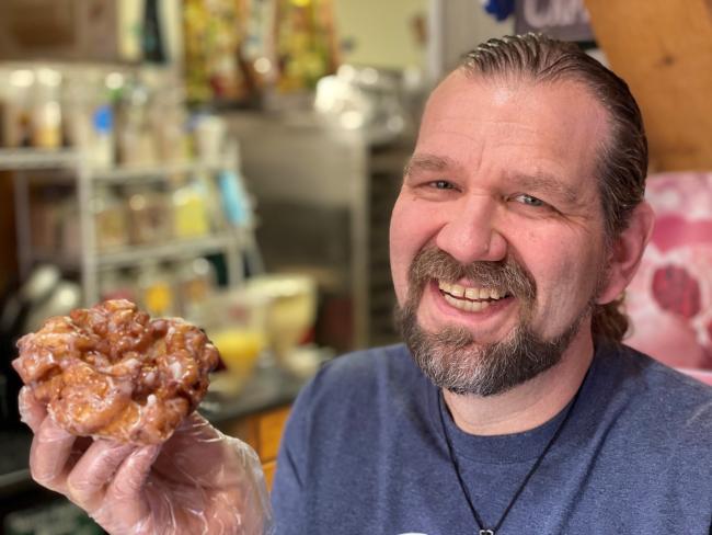 Jeff Meyers holding a fritter!