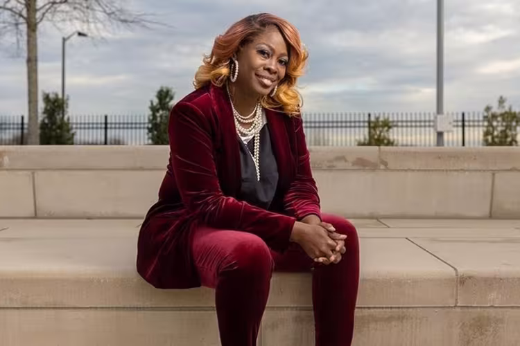 Portrait of LaTosha Brown.