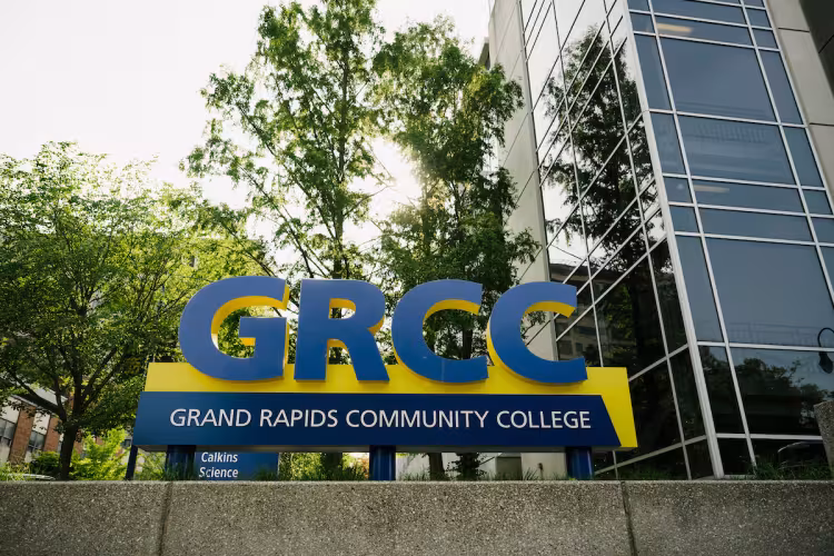 A GRCC sign.