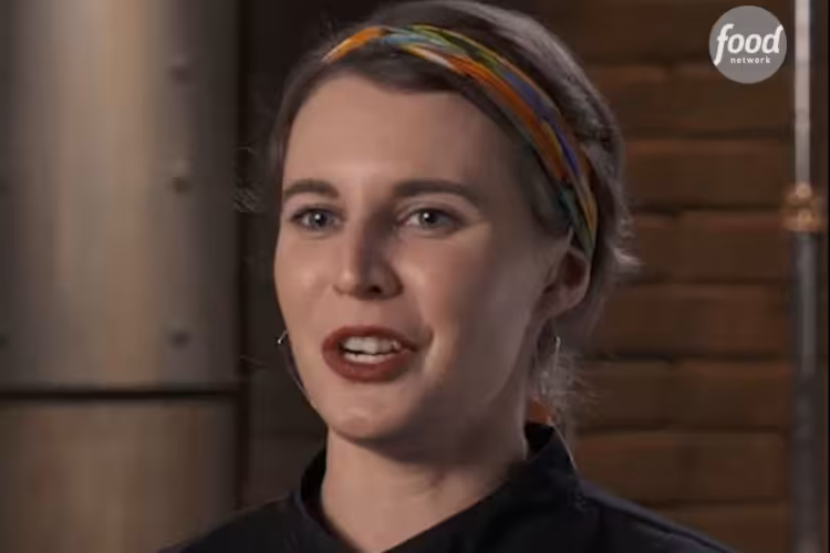 Chef Jenn Struik appearing on the Food Network.