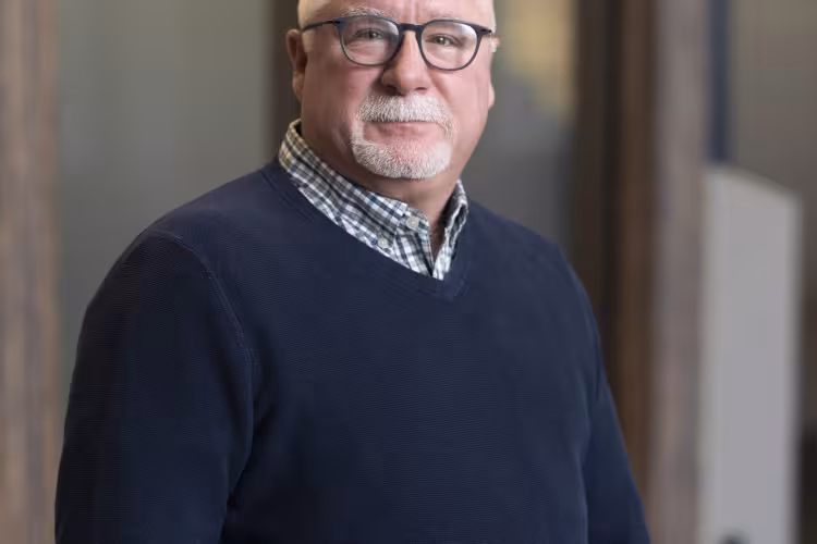 Doug MacNeil