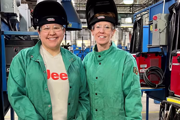 Tanya Contreras and Cheyanne Belonga in the welding lab.