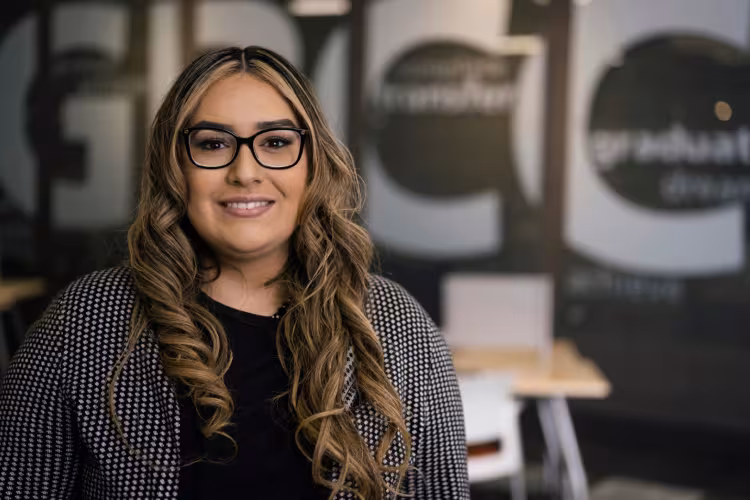 Portrait of Jaqueline Araiza.
