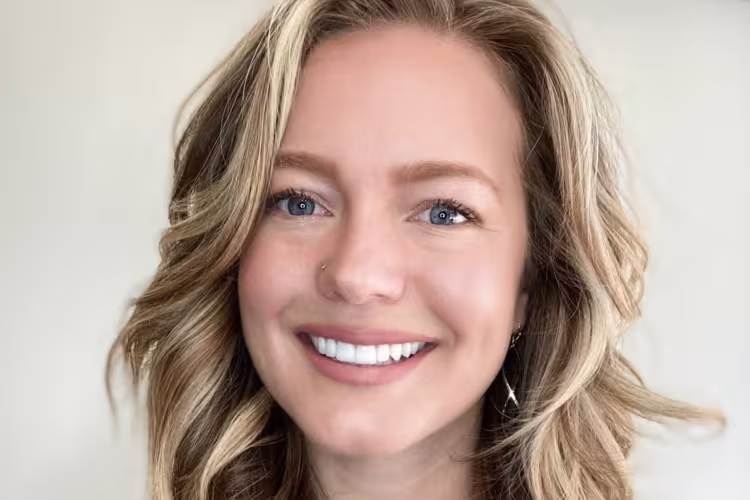 Portrait of Jessica Schippa.
