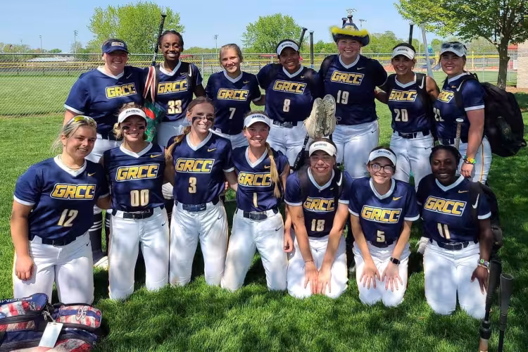 Team photo of the softball players at the regional tournament.