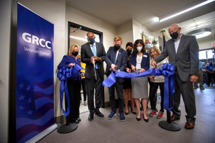 Cutting the ribbon at the new GRCC Veterans Center.