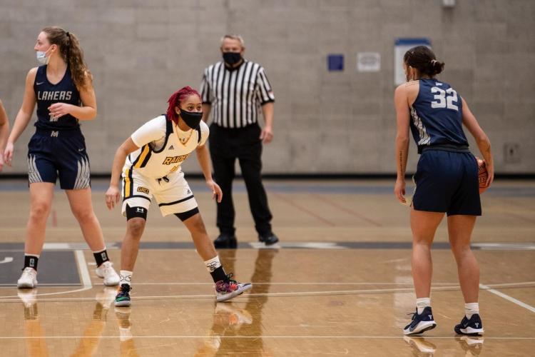  Shonyah Hawkins on defense in a game Friday. 