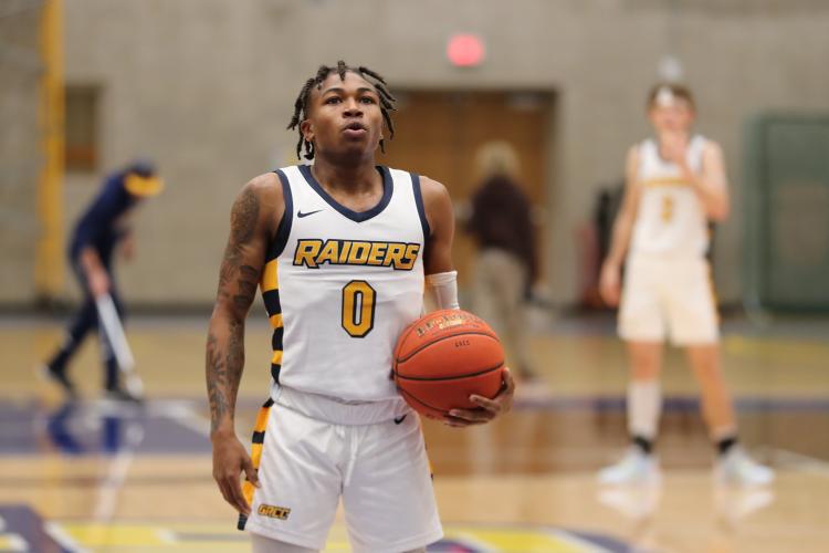 Danyel Bibbs pauses before taking a foul shot.