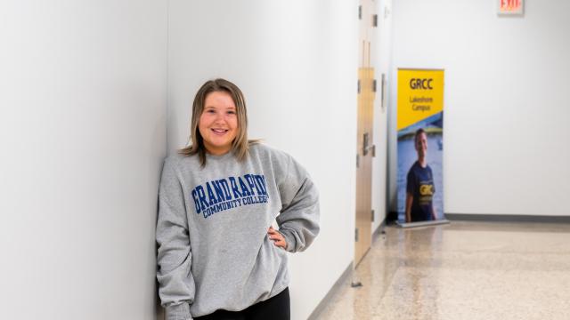 Student on the Lakeshore Holland campus