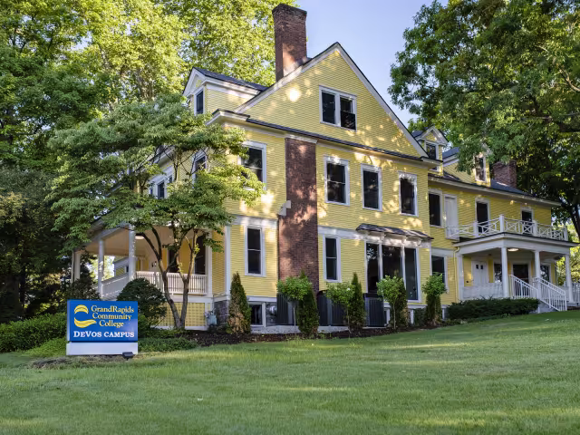 Custer Alumni House