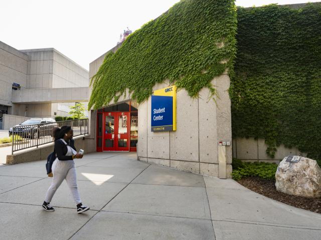 Current Issues in Higher Education Registration Button